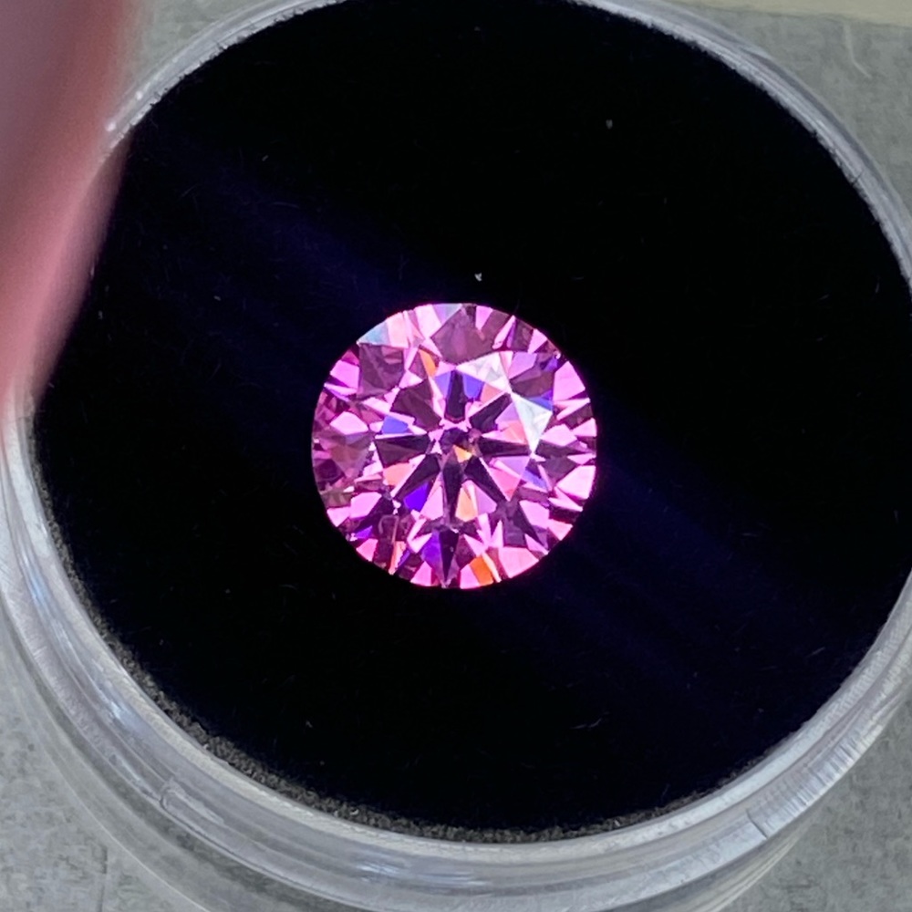 Certified, 2CT Pink Moissanite Diamond Loose (Hearts & Arrows) - Picture 6 of 16